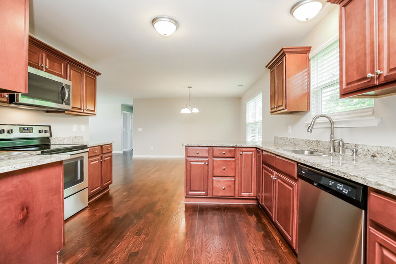 2,130/Mo, 1500 Stoney River Ln Madison, TN 37115 Kitchen View 3