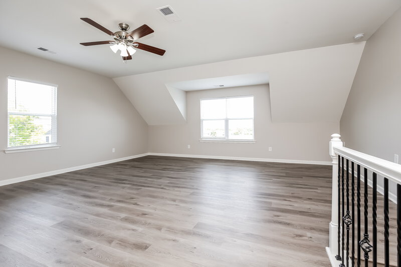 2,130/Mo, 1500 Stoney River Ln Madison, TN 37115 Family Room View