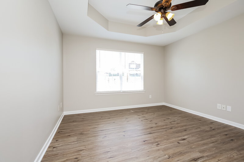 2,365/Mo, 183 Lyndhurst Dr La Vergne, TN 37086 Main Bedroom View