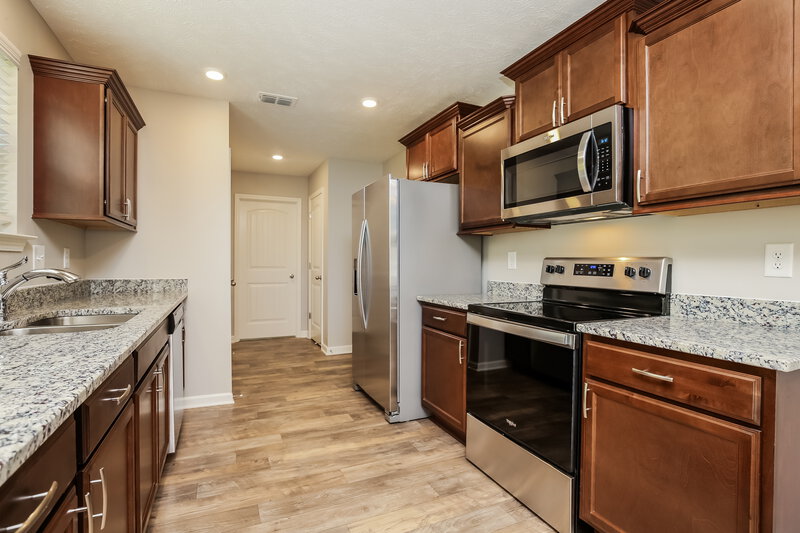 2,345/Mo, 1357 Busiris Dr Hermitage, TN 37076 Kitchen View