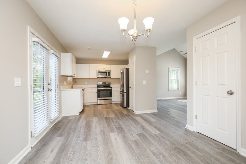 2,020/Mo, 1202 Welsh Dr La Vergne, TN 37086 Dining Room View 3