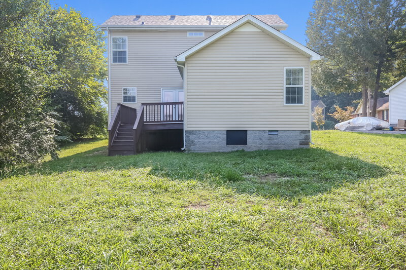 2,020/Mo, 1202 Welsh Dr La Vergne, TN 37086 Rear View