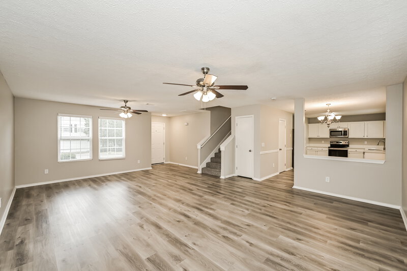 2,270/Mo, 807 General Barksdale Dr Smyrna, TN 37167 Living Room View 2