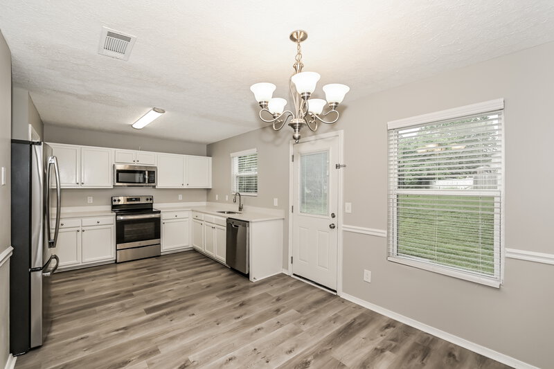 2,270/Mo, 807 General Barksdale Dr Smyrna, TN 37167 Dining Room View