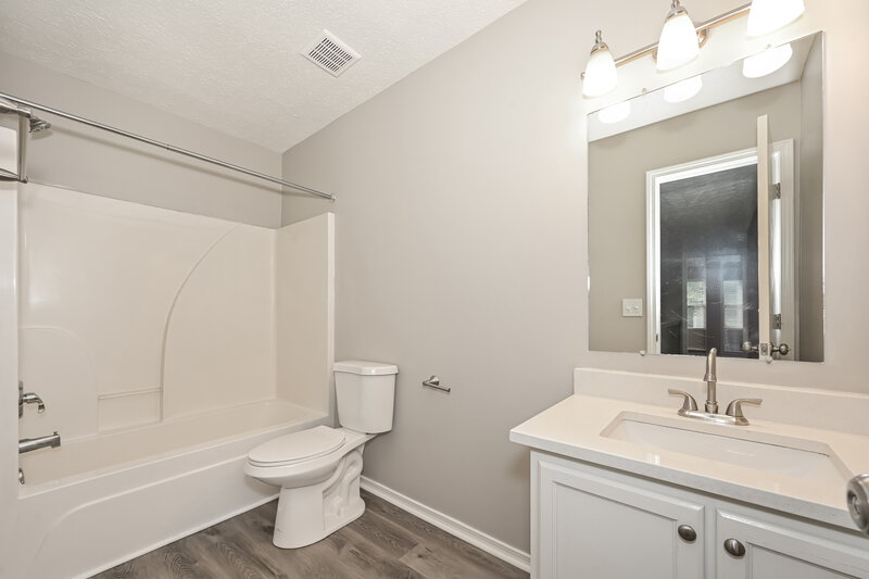 2,270/Mo, 807 General Barksdale Dr Smyrna, TN 37167 Bathroom View