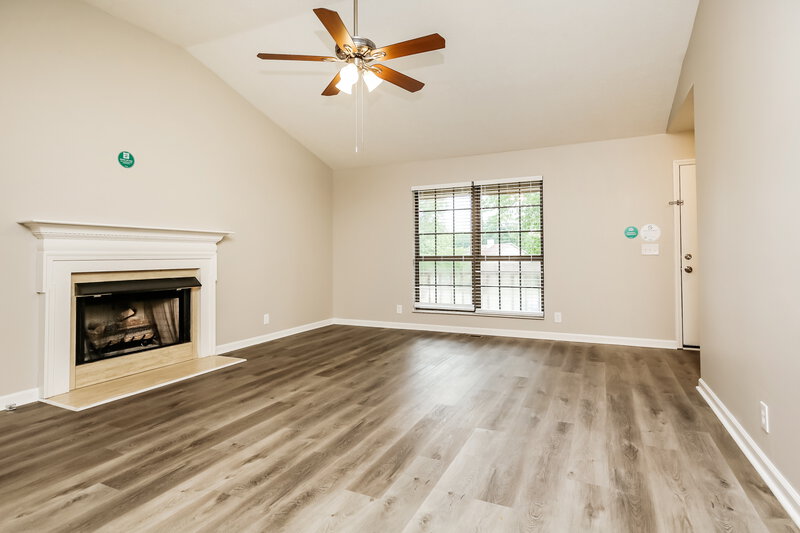 3,350/Mo, 1316 Ravenna Ct S Antioch, TN 37013 Living Room View