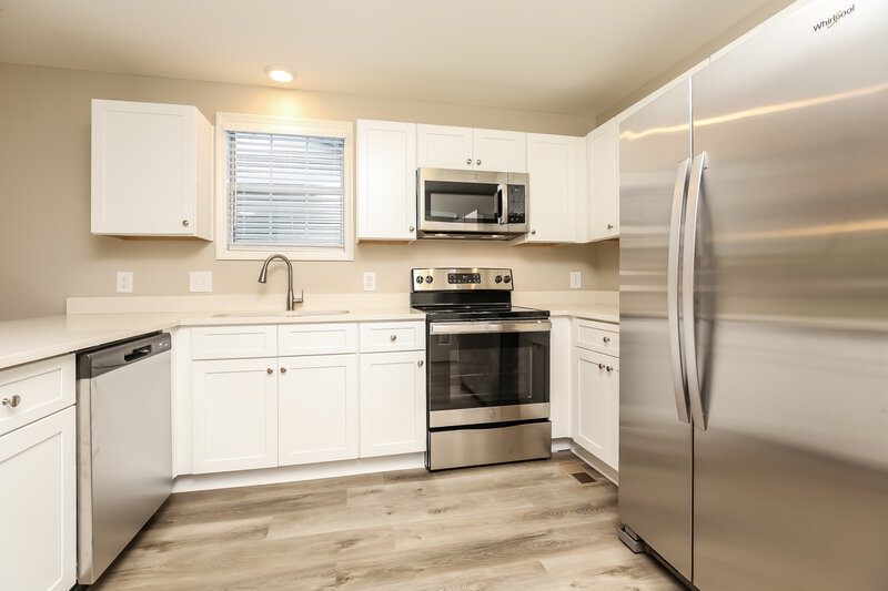 2,445/Mo, 5921 Belle Oaks Pl Antioch, TN 37013 Kitchen View