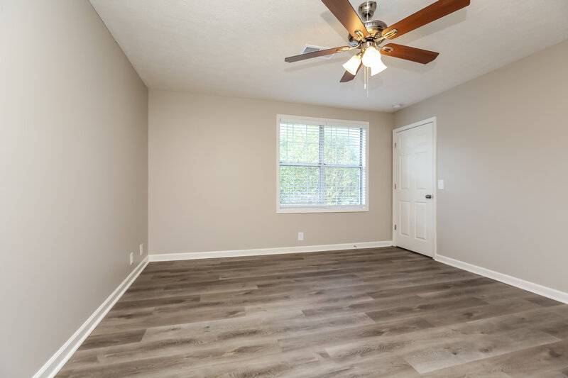 2,445/Mo, 5921 Belle Oaks Pl Antioch, TN 37013 Main Bedroom View