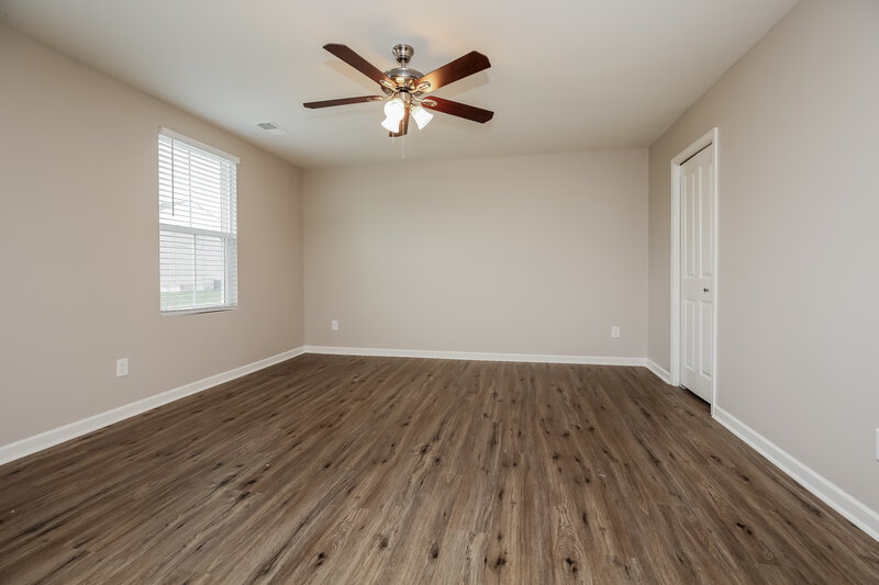 2,350/Mo, 1418 Christina Hayes Ln La Vergne, TN 37086 Main Bedroom View
