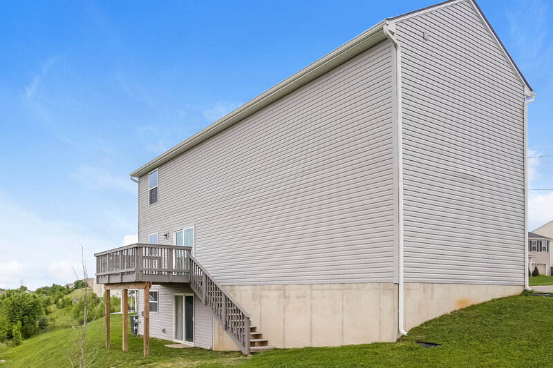 2,350/Mo, 1418 Christina Hayes Ln La Vergne, TN 37086 Rear View