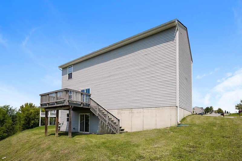 2,350/Mo, 1418 Christina Hayes Ln La Vergne, TN 37086 Rear View