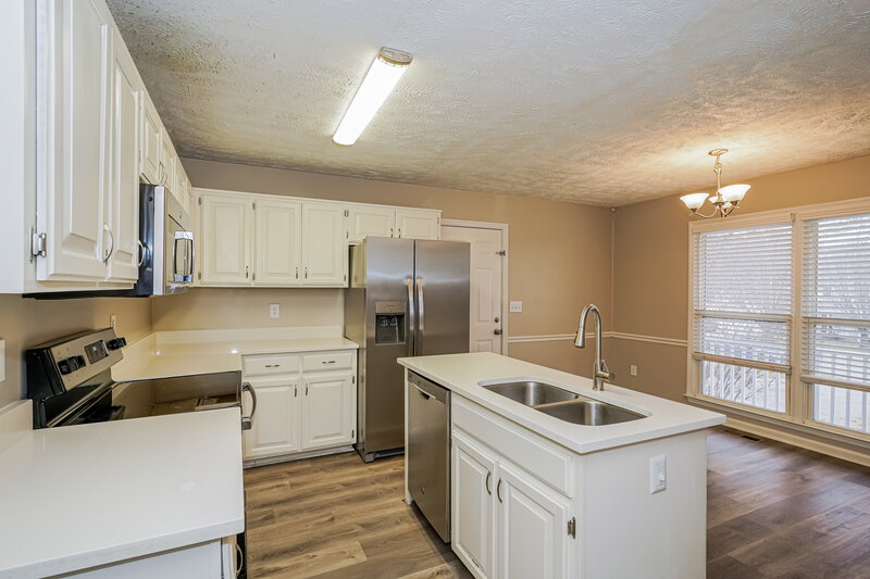 2,195/Mo, 109 St Michaels Ln Smyrna, TN 37167 Kitchen View