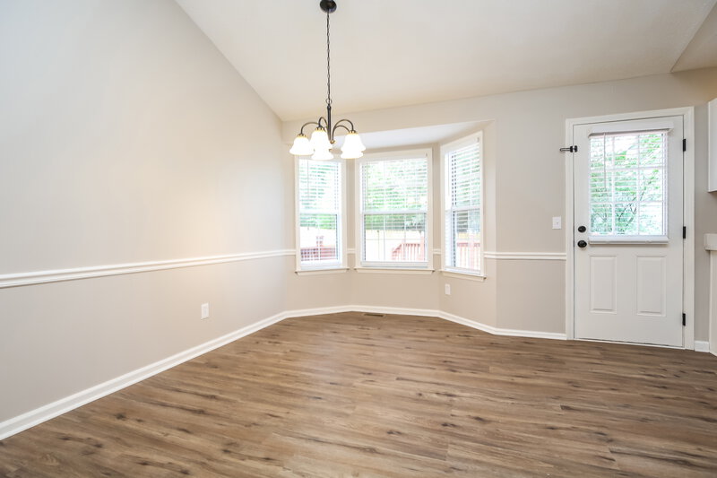 1,970/Mo, 300 Southlake Dr La Vergne, TN 37086 Dining Room View