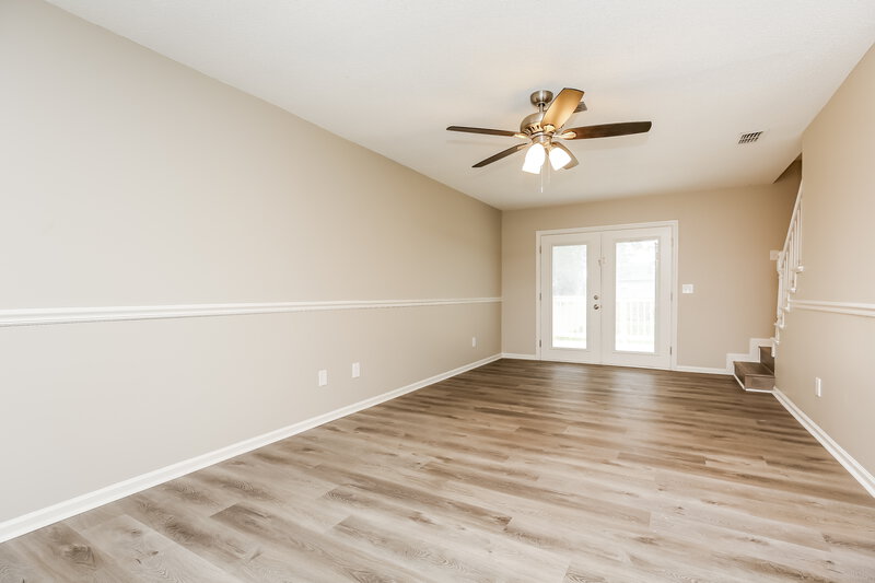 2,145/Mo, 105 Cedar Bend Ct La Vergne, TN 37086 Living Room View