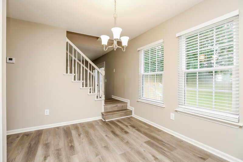 2,145/Mo, 105 Cedar Bend Ct La Vergne, TN 37086 Dining Room View