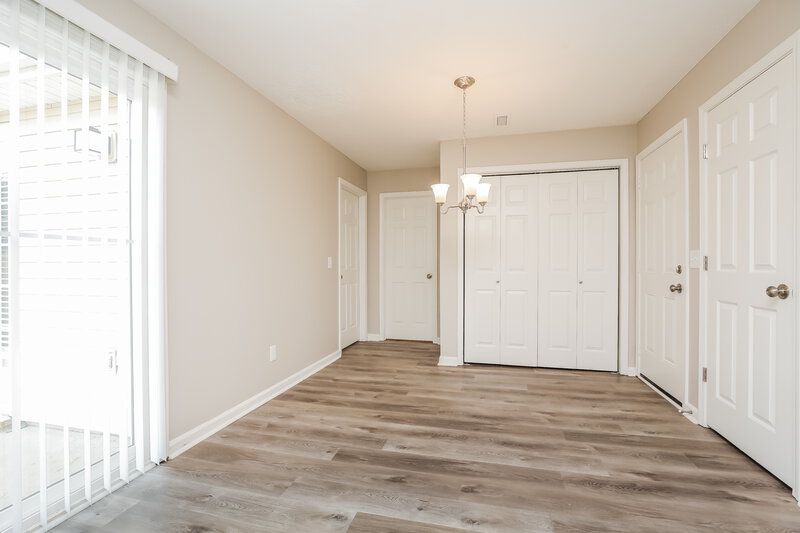 2,140/Mo, 805 Stone Flower Ct Antioch, TN 37013 Dining Room View