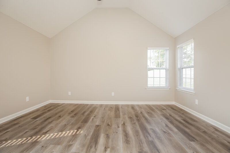 2,140/Mo, 805 Stone Flower Ct Antioch, TN 37013 Main Bedroom View