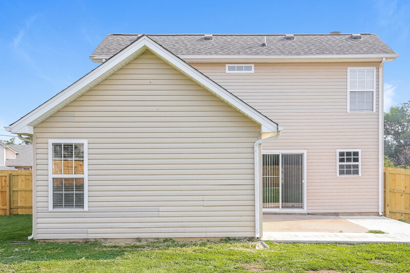 2,140/Mo, 805 Stone Flower Ct Antioch, TN 37013 Rear View