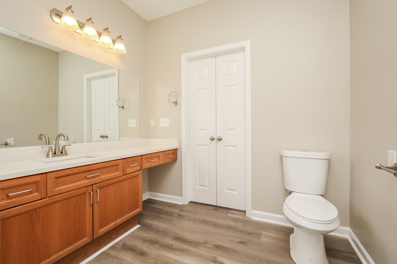 2,575/Mo, 7898 Rainey Dr Antioch, TN 37013 Bathroom View