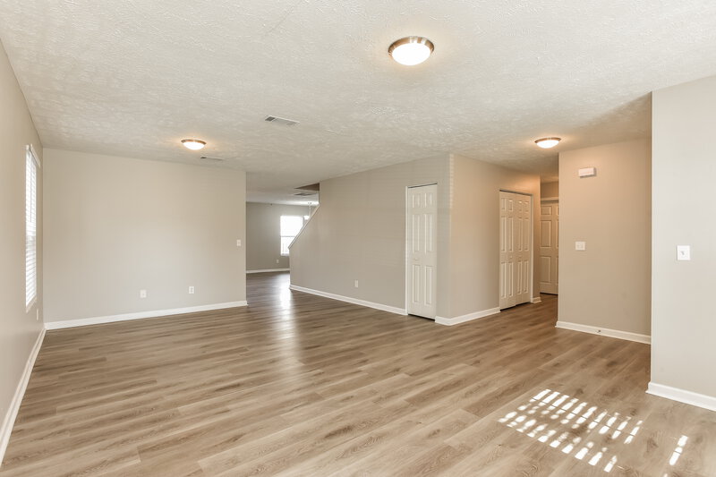 2,710/Mo, 3510 Bluespruce Way Murfreesboro, TN 37128 Living Room View 2