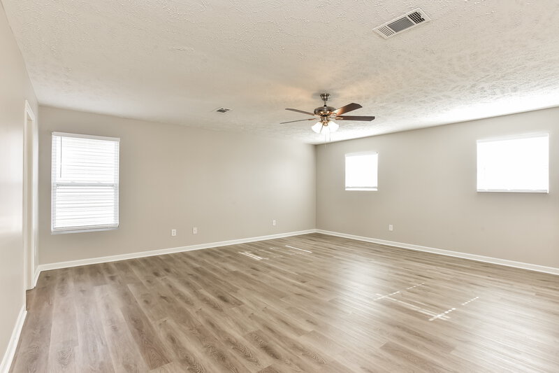 2,710/Mo, 3510 Bluespruce Way Murfreesboro, TN 37128 Main Bedroom View 2