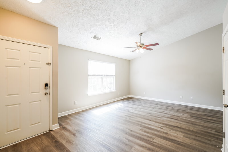 2,280/Mo, 3293 Cain Harbor Dr Nashville, TN 37214 Living Room View 2