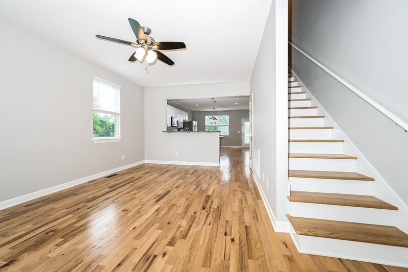 2,660/Mo, 513 Sarver Ave Madison, TN 37115 Living Room View