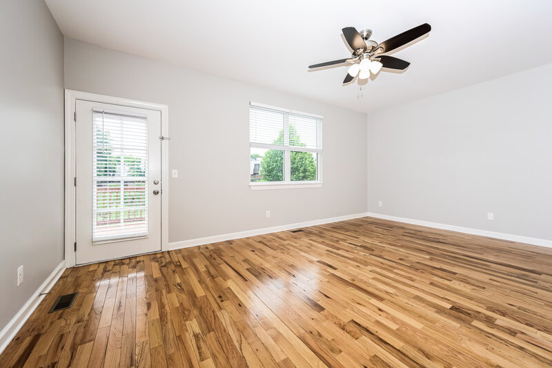 2,660/Mo, 513 Sarver Ave Madison, TN 37115 Main Bedroom View