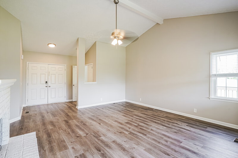 2,325/Mo, 103 Silver Maple Ct Hendersonville, TN 37075 Living Room View