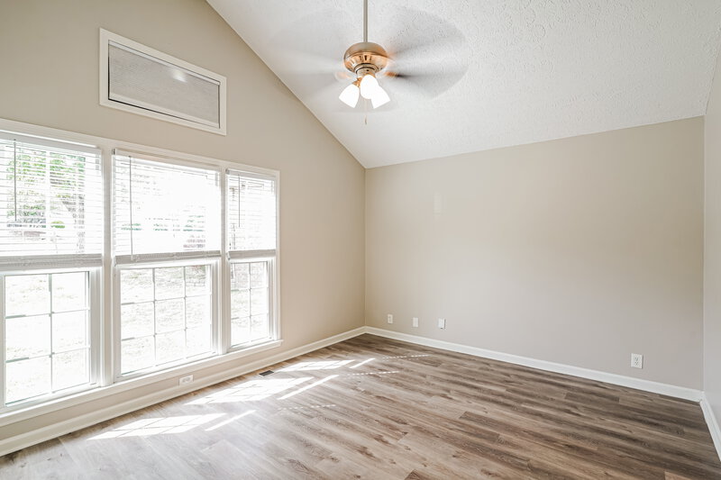 2,325/Mo, 103 Silver Maple Ct Hendersonville, TN 37075 Main Bedroom View