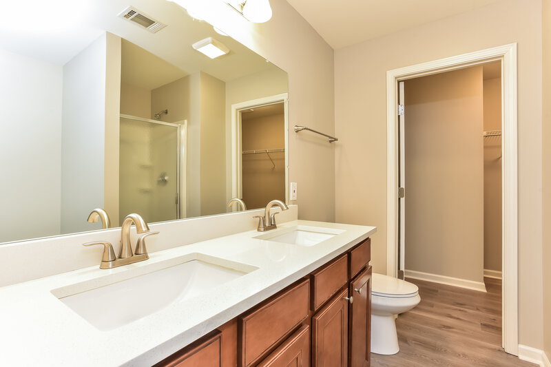 2,355/Mo, 1129 Riverbirch Way Hermitage, TN 37076 Main Bathroom View