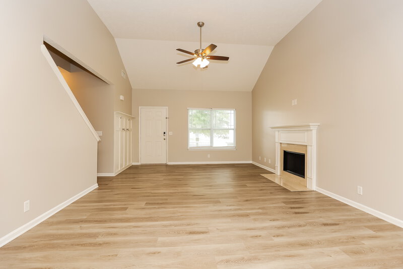 2,380/Mo, 1730 Alysheba Run Murfreesboro, TN 37128 Living Room View 2