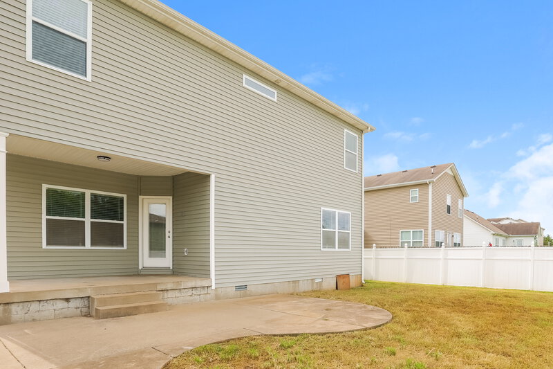2,380/Mo, 1730 Alysheba Run Murfreesboro, TN 37128 Rear View