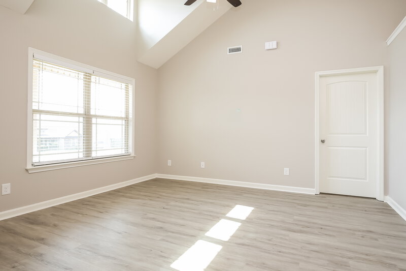 3,030/Mo, 1823 Moonlight Dr La Vergne, TN 37086 Living Room View