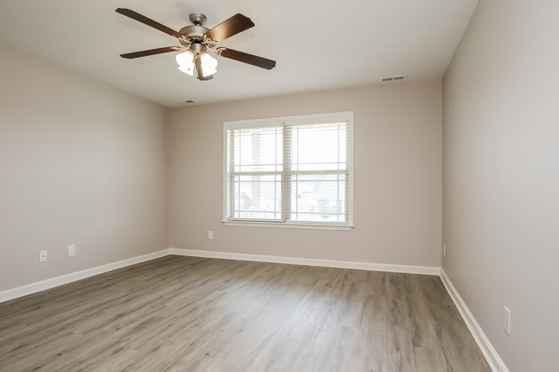 3,030/Mo, 1823 Moonlight Dr La Vergne, TN 37086 Main Bedroom View 2