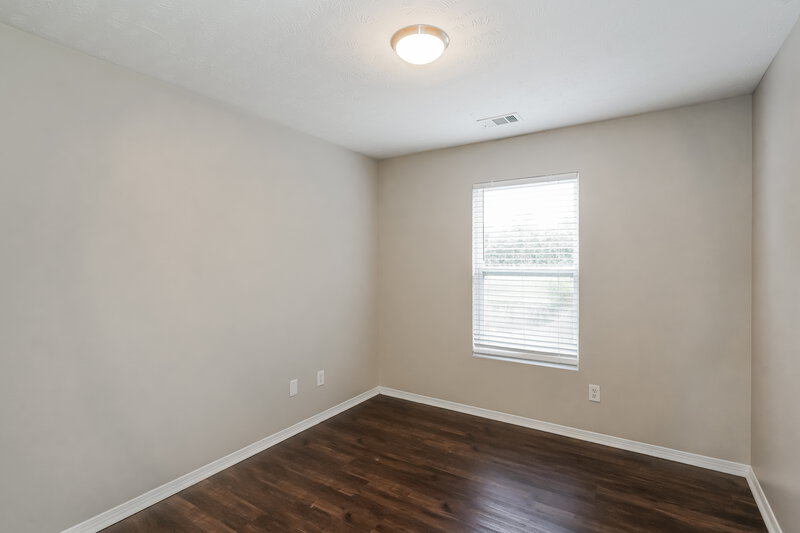 1,925/Mo, 2878 Creekbend Dr Nashville, TN 37207 Bedroom View 3