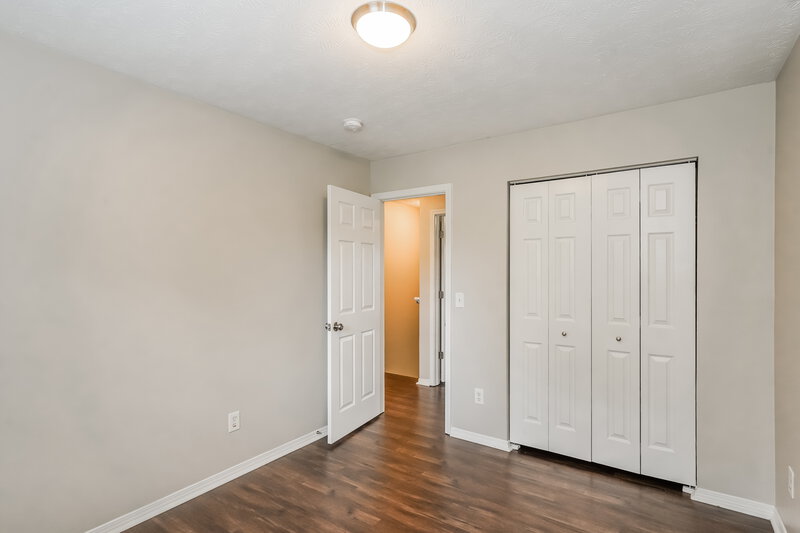 1,925/Mo, 2878 Creekbend Dr Nashville, TN 37207 Bedroom View 4