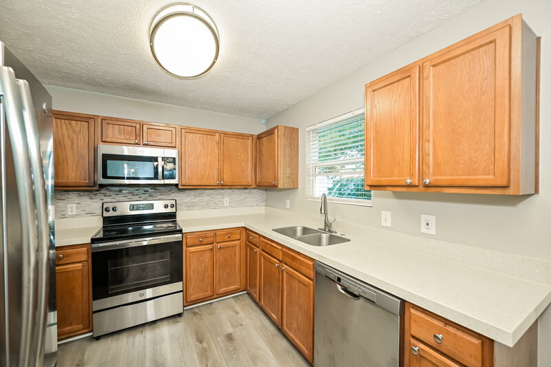 2,495/Mo, 805 General Barksdale Dr Smyrna, TN 37167 Kitchen View