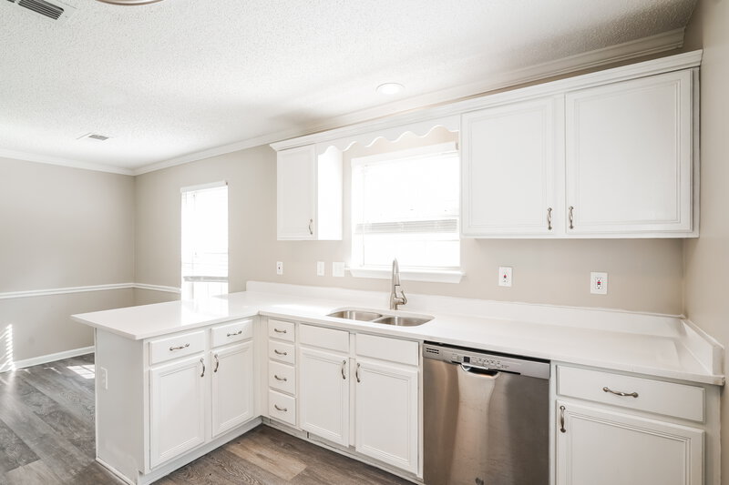 2,295/Mo, 3944 Rock Creek Dr Antioch, TN 37013 Kitchen View
