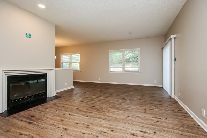 2,600/Mo, 403 Belle Pointe Dr Nashville, TN 37221 Living Room View