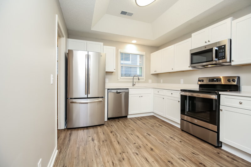 2,600/Mo, 403 Belle Pointe Dr Nashville, TN 37221 Kitchen View