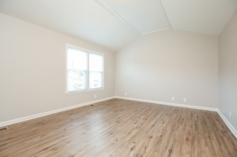 2,600/Mo, 403 Belle Pointe Dr Nashville, TN 37221 Main Bedroom View