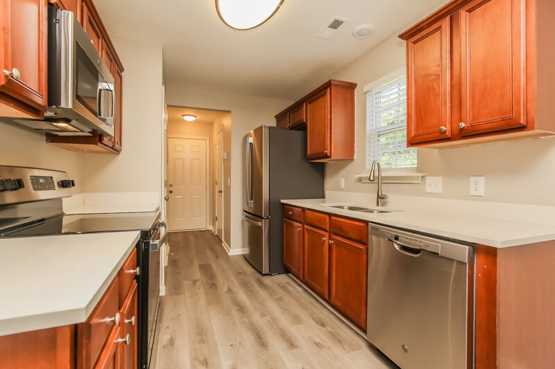 2,285/Mo, 606 Martinsdale Ct La Vergne, TN 37086 Kitchen View