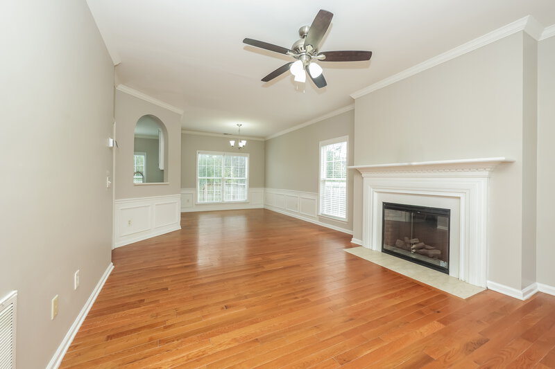 2,079/Mo, 7416 Maggie Dr Antioch, TN 37013 Living Room View 2