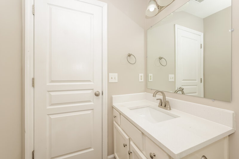 2,079/Mo, 7416 Maggie Dr Antioch, TN 37013 Bathroom View