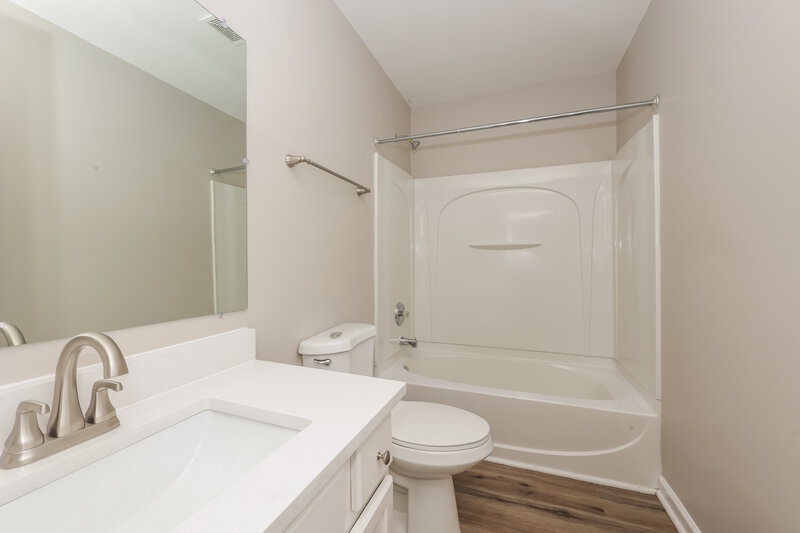 2,079/Mo, 7416 Maggie Dr Antioch, TN 37013 Bathroom View 2