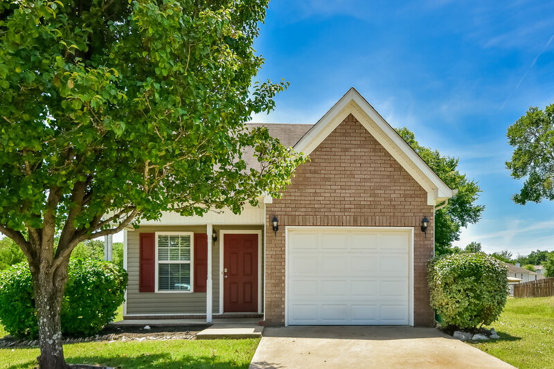 1,960/Mo, 7048 S Hampton Boulevard Antioch, TN 37013 External View