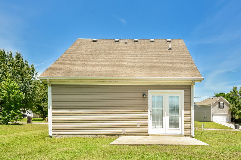 1,960/Mo, 7048 S Hampton Boulevard Antioch, TN 37013 Rear View
