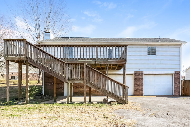 2,155/Mo, 121 Lee Court Gallatin, TN 37066 Rear View