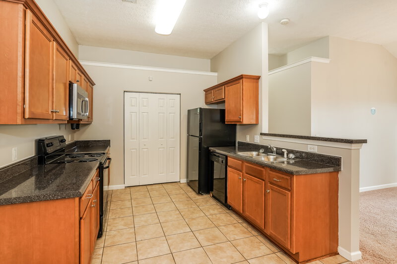 1,715/Mo, 574 Rose Cottage Circle Gallatin, TN 37066 Kitchen View 2